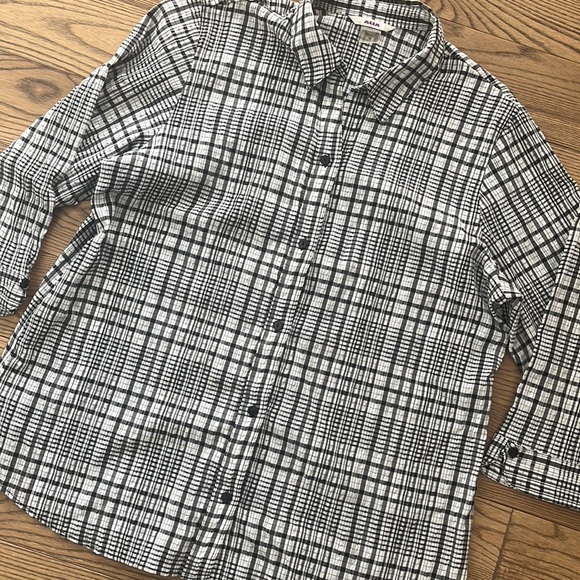 Alia Women's Button-down Shirt size 16, black, white, cotton, polyester - Picture 2 of 7